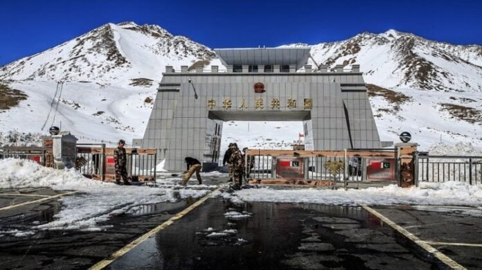 Pakistan_China_Border_at_khunjerab_Pass