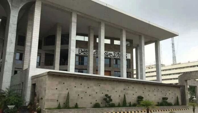 Contempt notice issued to PM and cabinet over delay in Aafia Siddiqui report