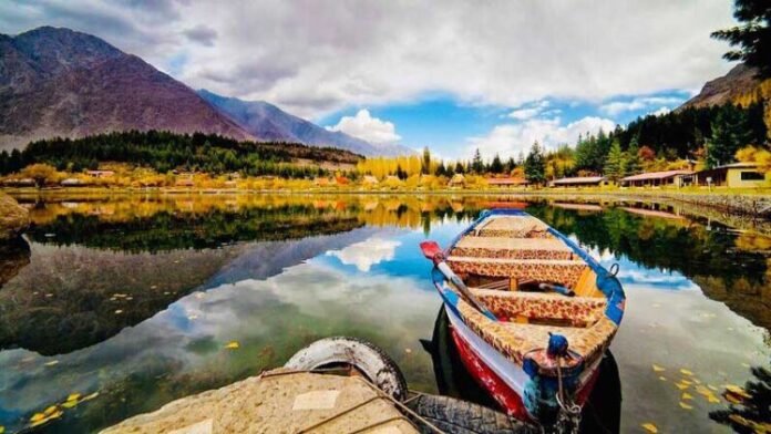 KP Govt Imposes Mandatory Entry Fee for Tourists Visiting Naran, Kaghan & Saif-ul-Malook