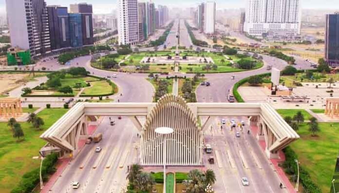 Malik Riaz warns of complete Bahria Town shutdown amid NAB crackdown